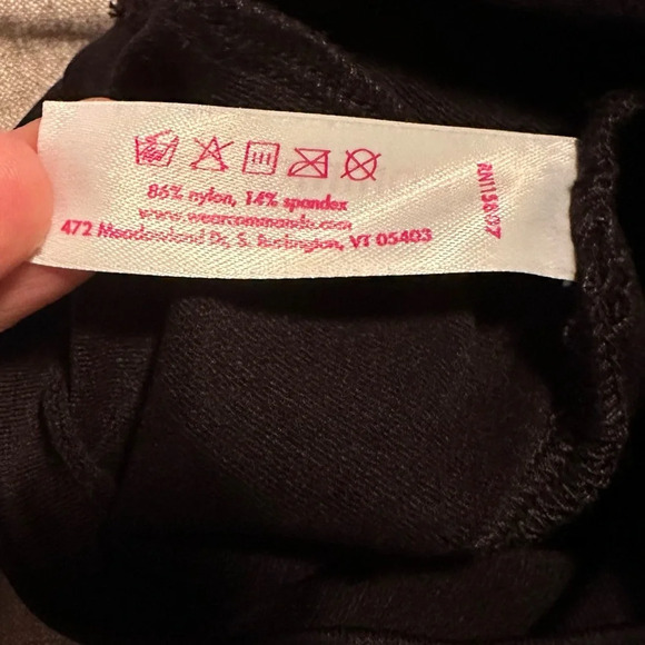 NWT Commando Minimalist Seamless Mock Neck Sleeveless Top Black One Size - Picture 7 of 9